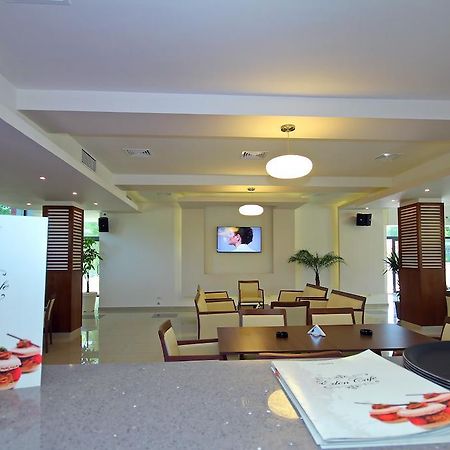 Hotel Eden Tulcea Esterno foto