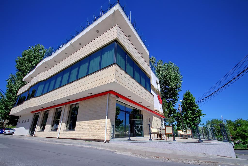 Hotel Eden Tulcea Esterno foto
